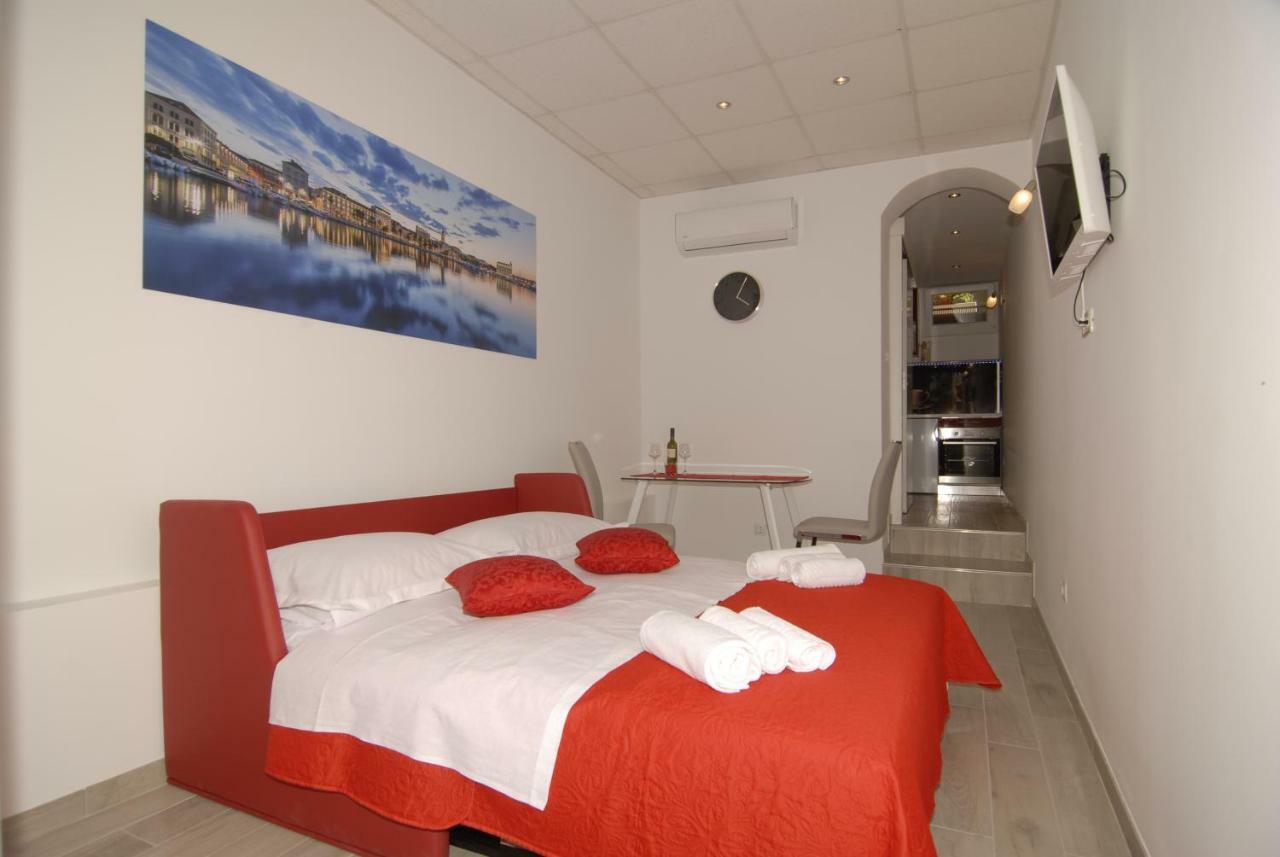 Apartment Maria Спліт Екстер'єр фото